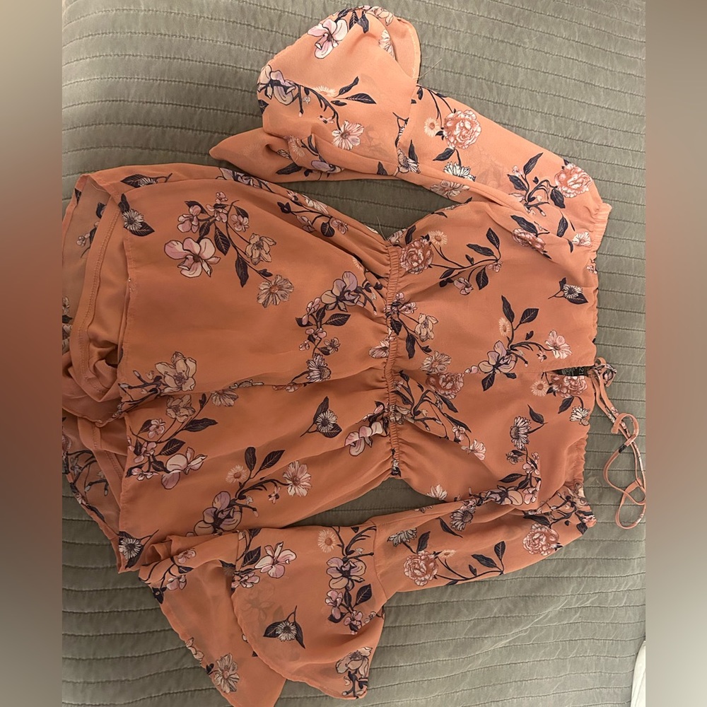 Rue 21 small romper-pink floral